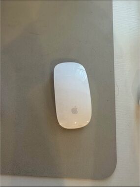 Apple White Wireless Magic Mouse - Sleek Bluetooth Mouse
